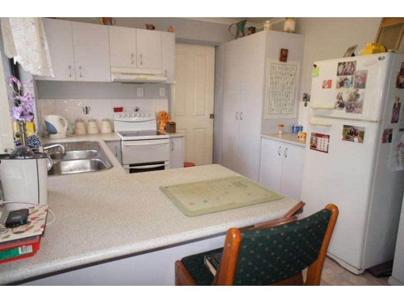 8 Canberra Avenue, Cooloola Cove QLD 4580