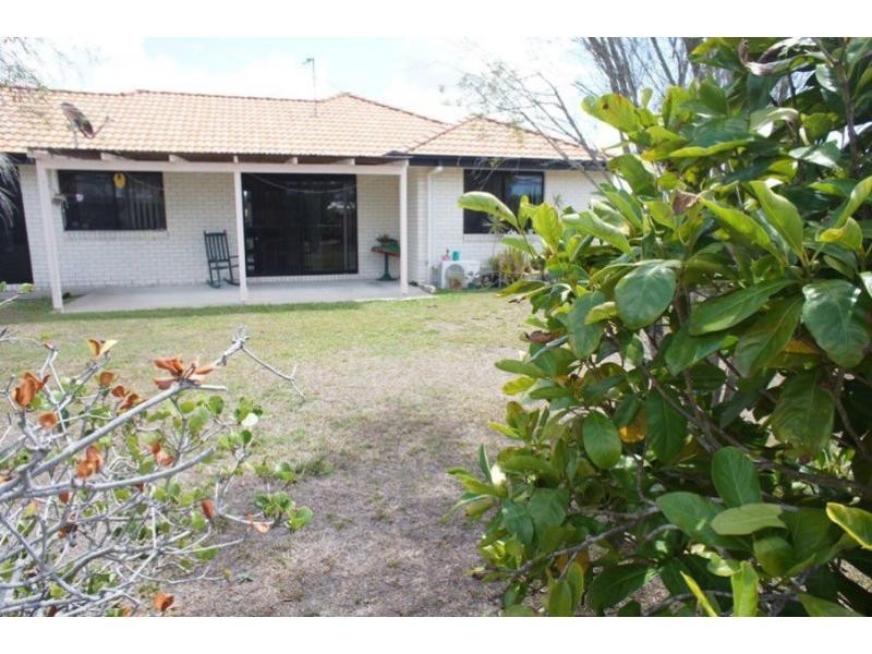 8 Canberra Avenue, Cooloola Cove QLD 4580