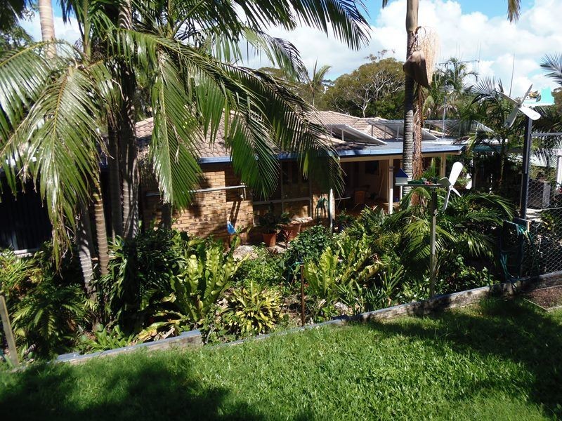 23 Bomburra Court, Rainbow Beach QLD 4581