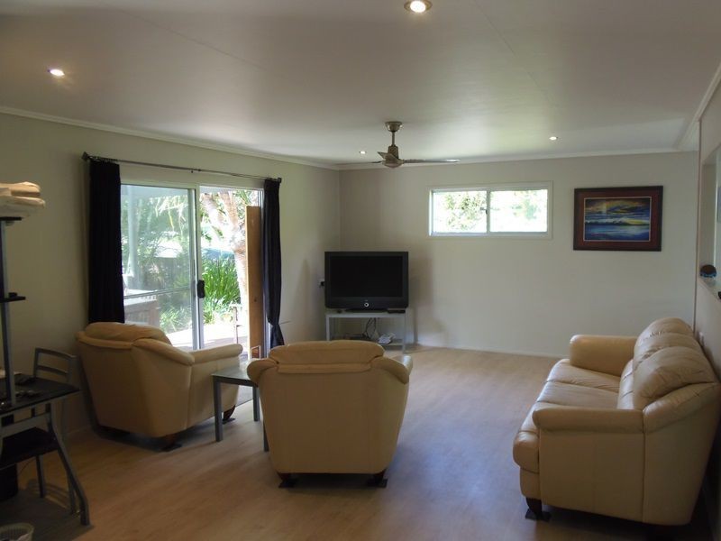 18 Green Valley Drive, Rainbow Beach QLD 4581