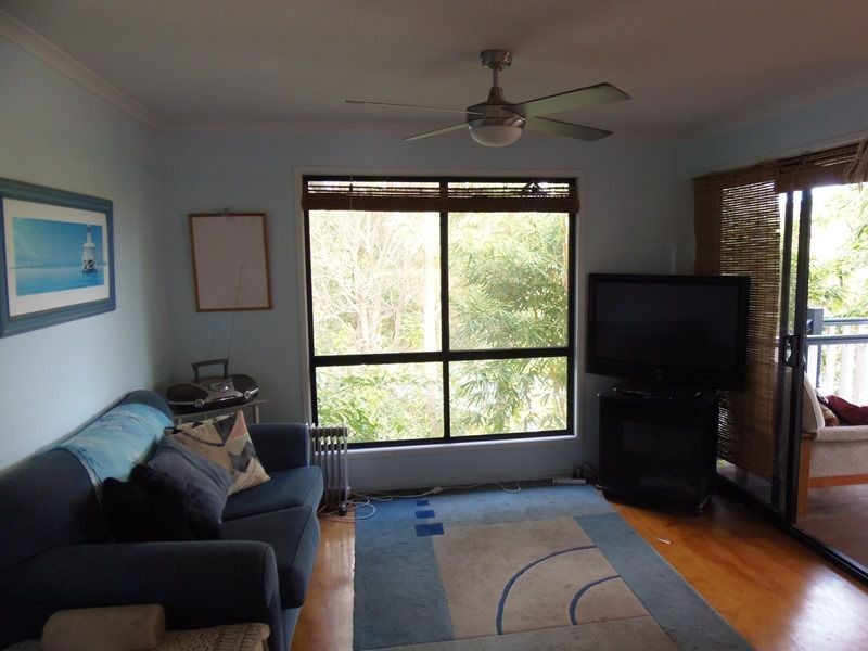 27 Bomburra Court, Rainbow Beach QLD 4581