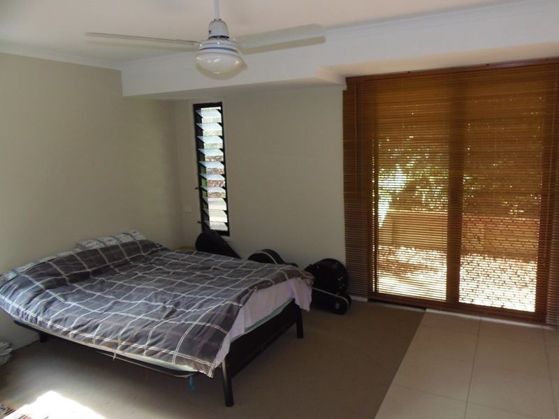 27 Bomburra Court, Rainbow Beach QLD 4581