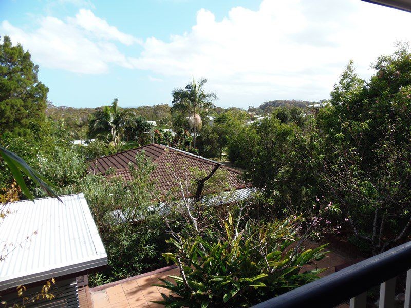 27 Bomburra Court, Rainbow Beach QLD 4581