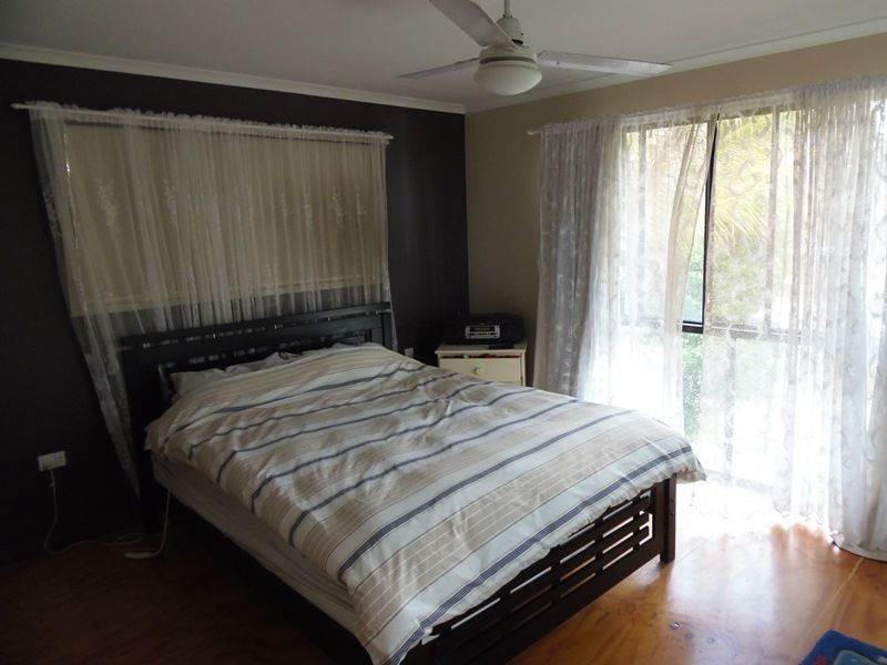 27 Bomburra Court, Rainbow Beach QLD 4581