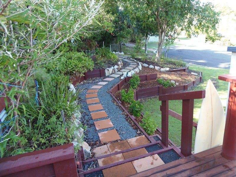 27 Bomburra Court, Rainbow Beach QLD 4581