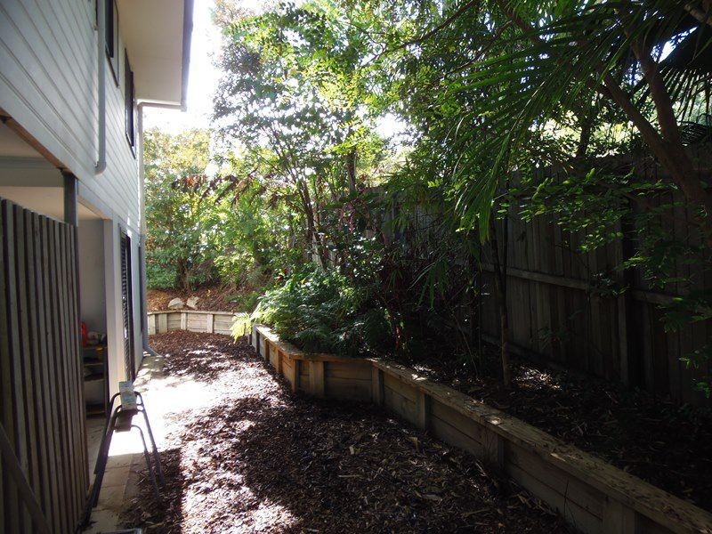 27 Bomburra Court, Rainbow Beach QLD 4581