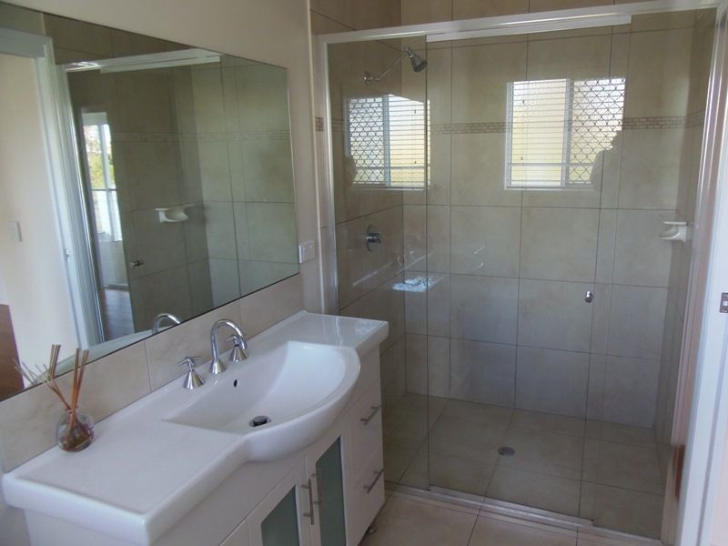 6 Renown Court, Cooloola Cove QLD 4580