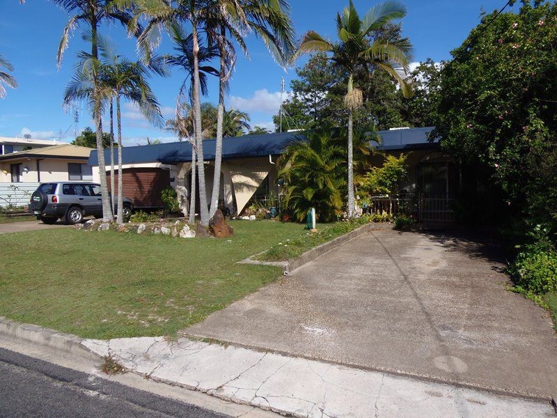 22 Rumbalara Avenue, Rainbow Beach QLD 4581