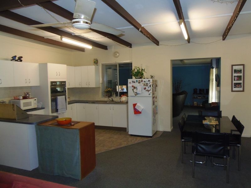 22 Rumbalara Avenue, Rainbow Beach QLD 4581