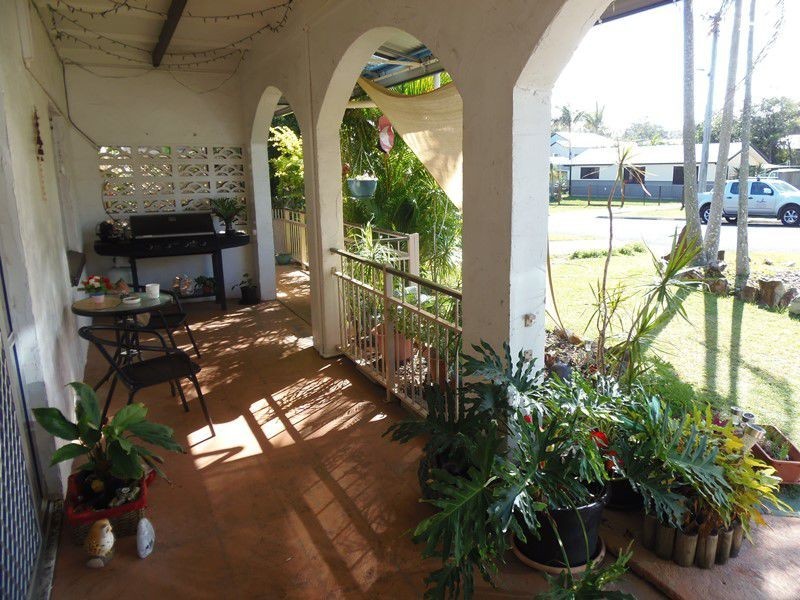 22 Rumbalara Avenue, Rainbow Beach QLD 4581