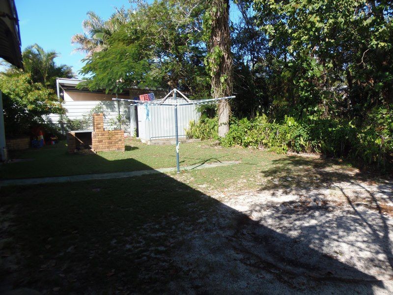 22 Rumbalara Avenue, Rainbow Beach QLD 4581