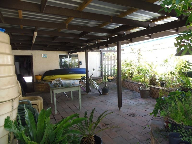 22 Rumbalara Avenue, Rainbow Beach QLD 4581