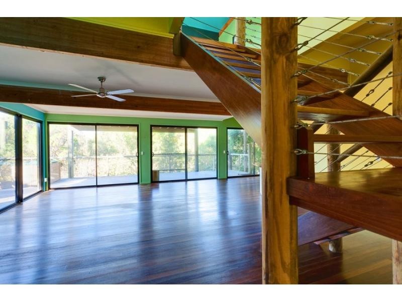25 Naiad Court, Rainbow Beach QLD 4581