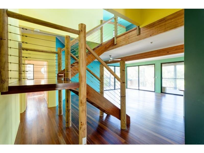 25 Naiad Court, Rainbow Beach QLD 4581