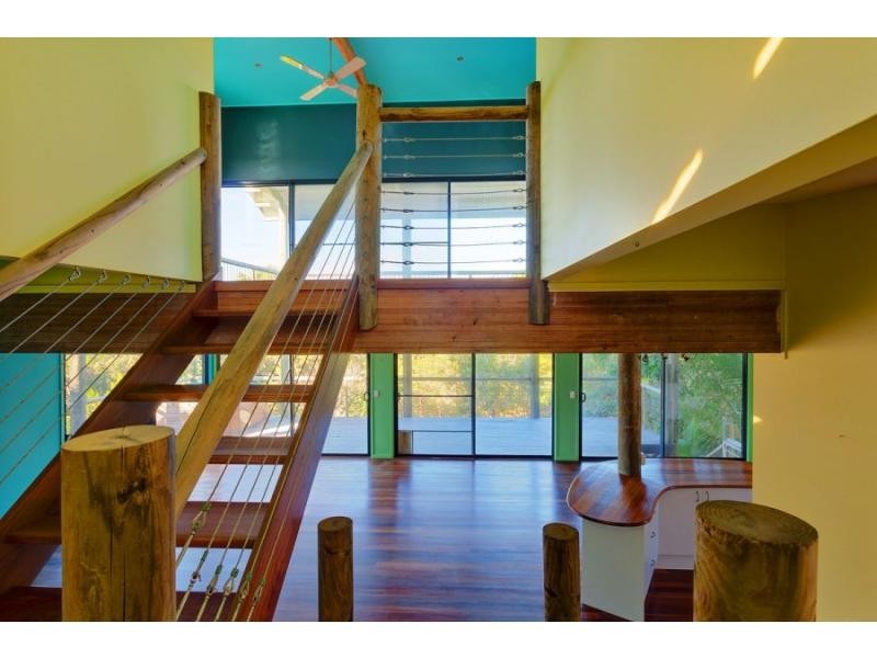 25 Naiad Court, Rainbow Beach QLD 4581