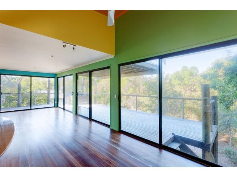 25 Naiad Court, Rainbow Beach QLD 4581