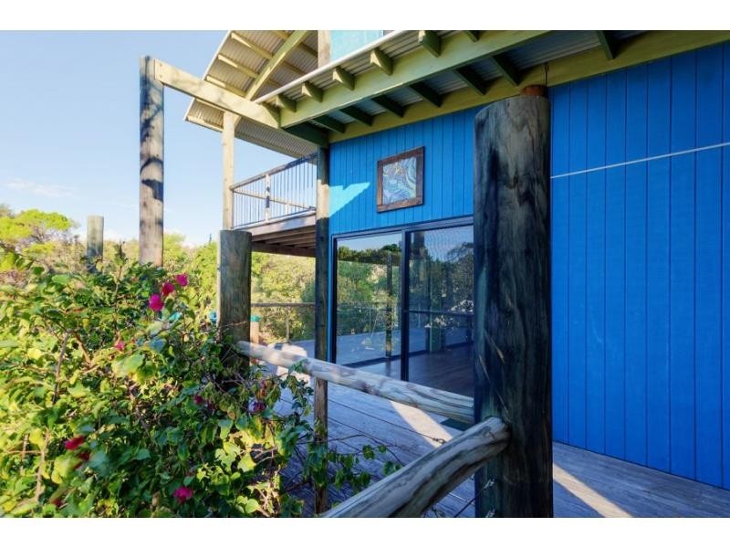 25 Naiad Court, Rainbow Beach QLD 4581
