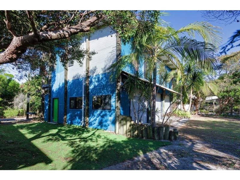 25 Naiad Court, Rainbow Beach QLD 4581
