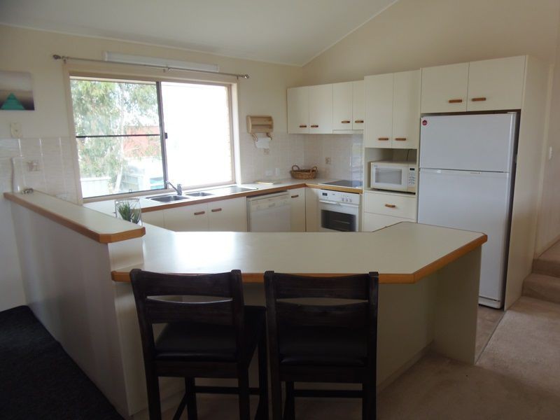 20 Manooka Drive, Rainbow Beach QLD 4581