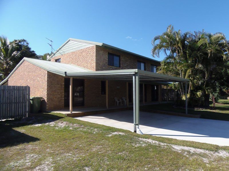 9 Rumbalara Avenue, Rainbow Beach QLD 4581