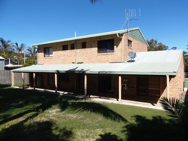 9 Rumbalara Avenue, Rainbow Beach QLD 4581