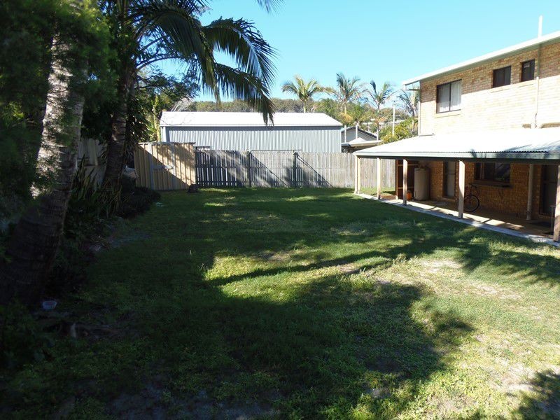 9 Rumbalara Avenue, Rainbow Beach QLD 4581