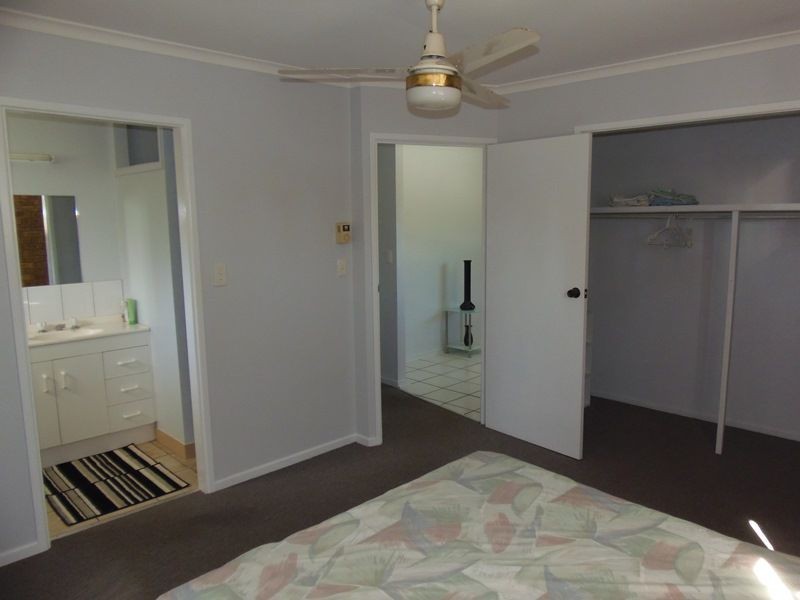 9 Rumbalara Avenue, Rainbow Beach QLD 4581