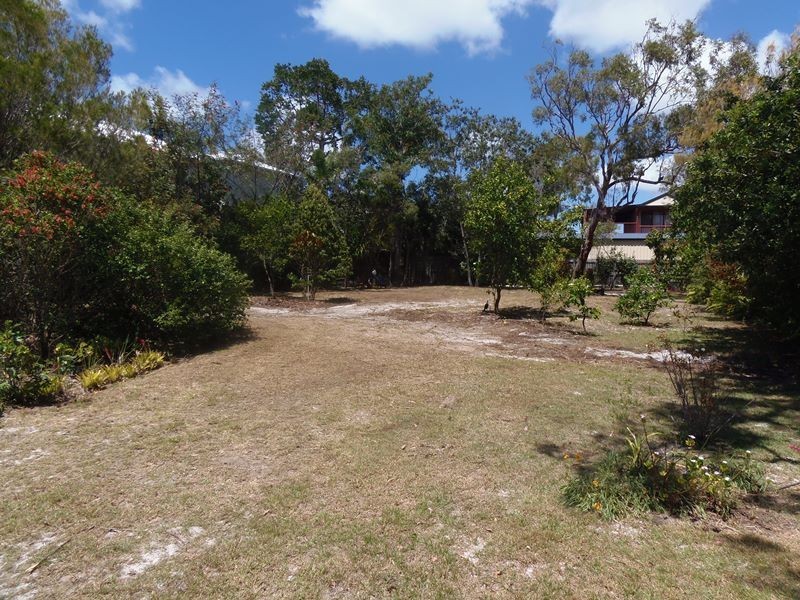 34 Tingira Close, Rainbow Beach QLD 4581