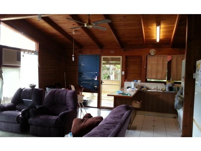25 Rumbalara Avenue, Rainbow Beach QLD 4581