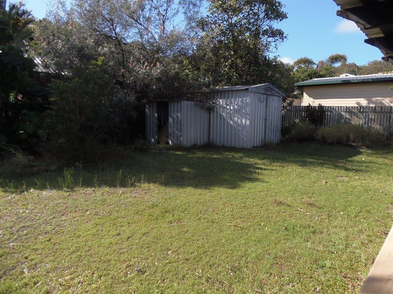 25 Rumbalara Avenue, Rainbow Beach QLD 4581
