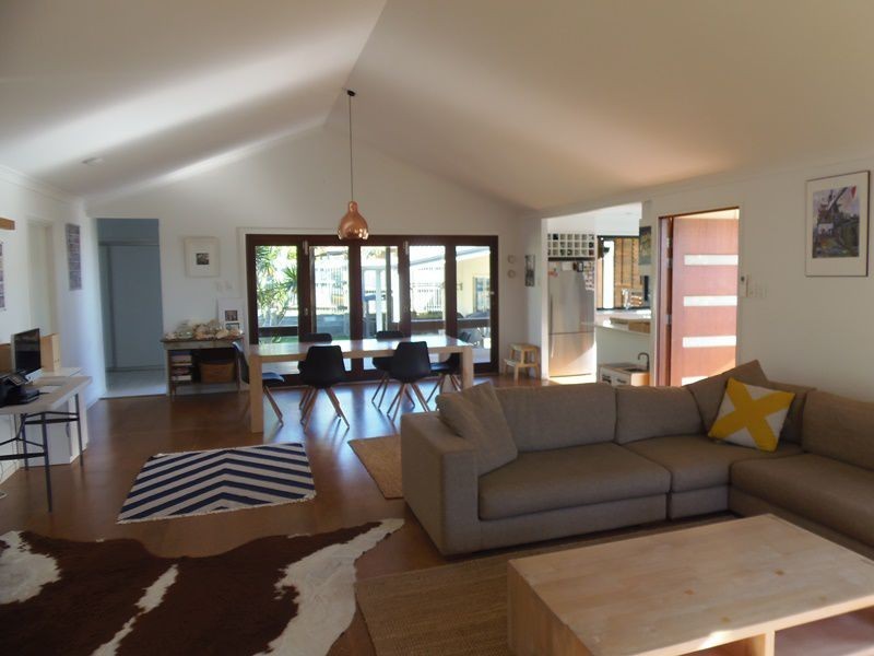 14 Manooka Drive, Rainbow Beach QLD 4581