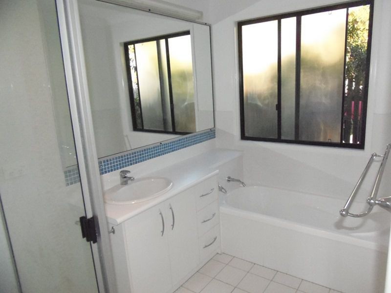 14 Manooka Drive, Rainbow Beach QLD 4581