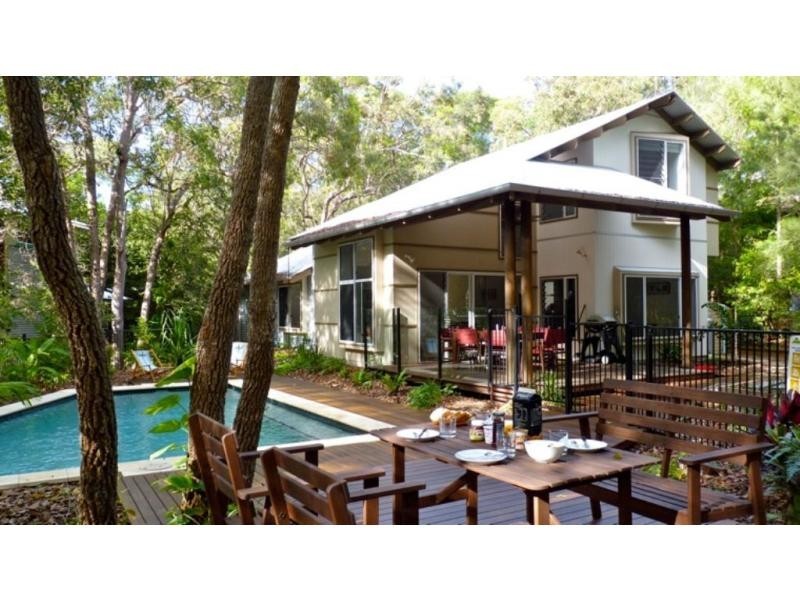 7 Naiad Court, Rainbow Beach QLD 4581