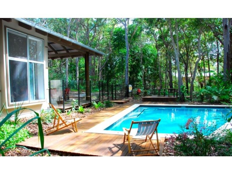 7 Naiad Court, Rainbow Beach QLD 4581