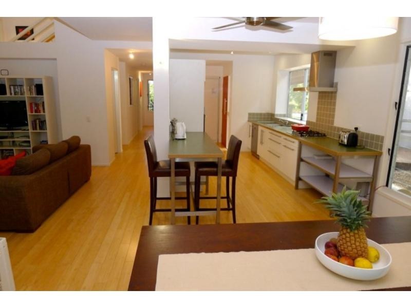 7 Naiad Court, Rainbow Beach QLD 4581