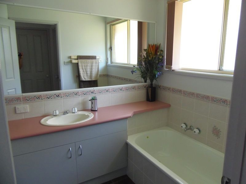 4 Bomburra Court, Rainbow Beach QLD 4581