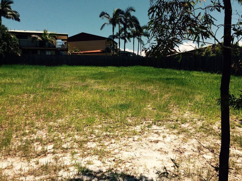7 Carlo Road, Rainbow Beach QLD 4581