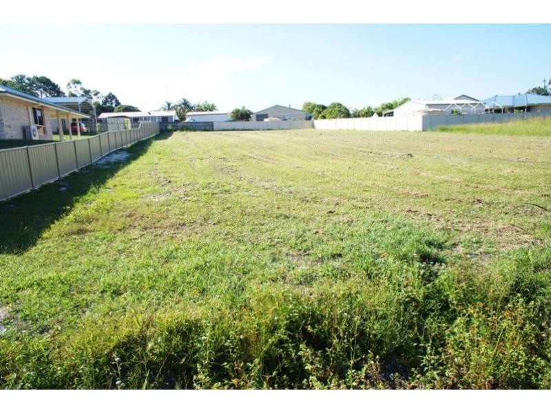 4 Roebuck Street, Cooloola Cove QLD 4580