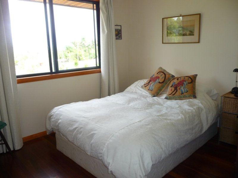 4 Nina Court, Cooloola Cove QLD 4580