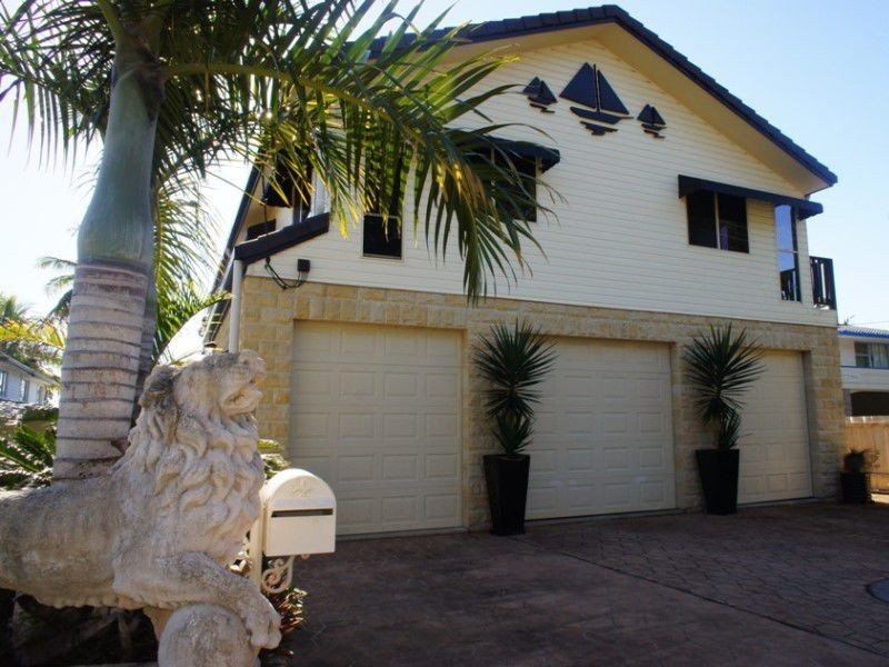 18 Esplanade, Tin Can Bay QLD 4580