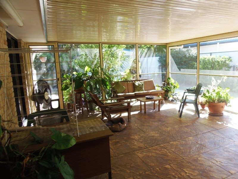27 Satinwood Drive, Rainbow Beach QLD 4581