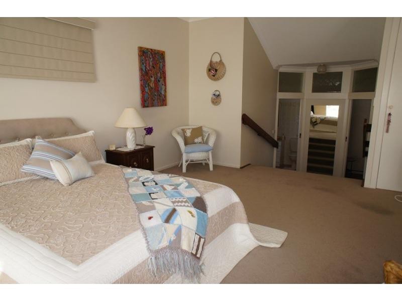 49 Esplanade, Tin Can Bay QLD 4580