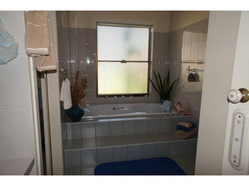 49 Esplanade, Tin Can Bay QLD 4580