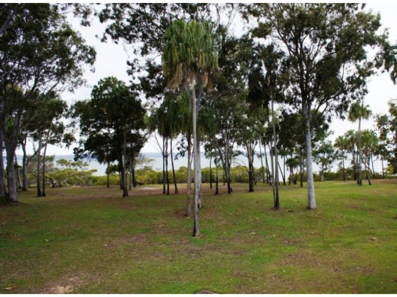 33 Outridge Avenue, Poona QLD 4650