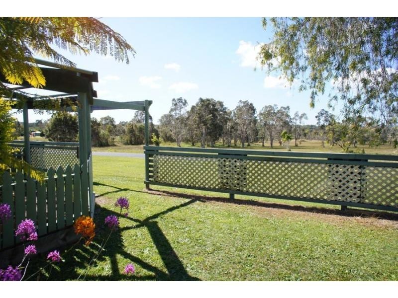 20 Mauretania Avenue, Cooloola Cove QLD 4580