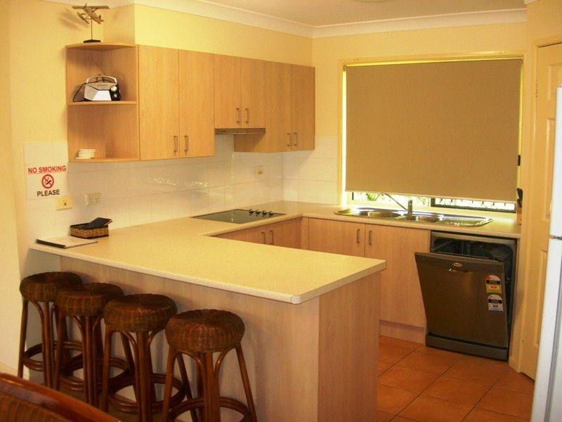 4 Boronia Place, Rainbow Beach QLD 4581