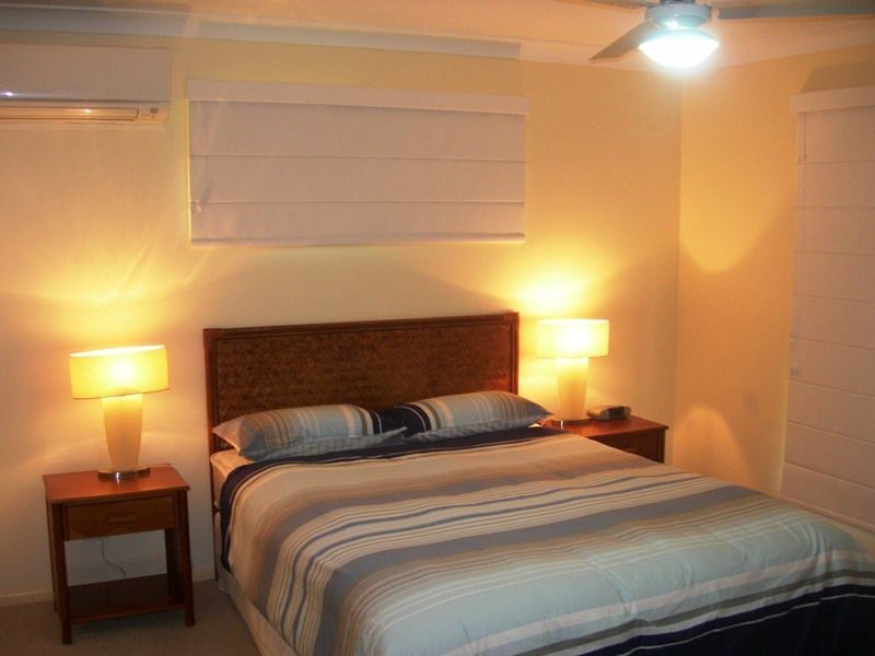 4 Boronia Place, Rainbow Beach QLD 4581