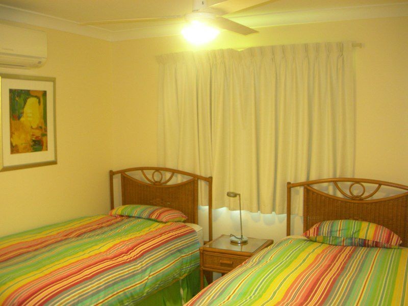 4 Boronia Place, Rainbow Beach QLD 4581