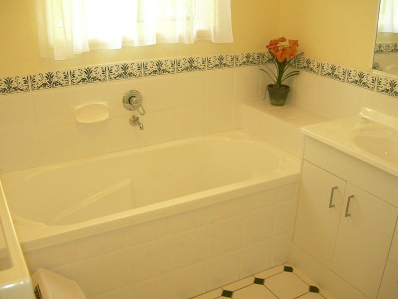 4 Boronia Place, Rainbow Beach QLD 4581