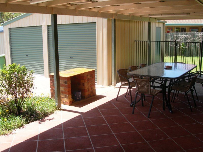 4 Boronia Place, Rainbow Beach QLD 4581